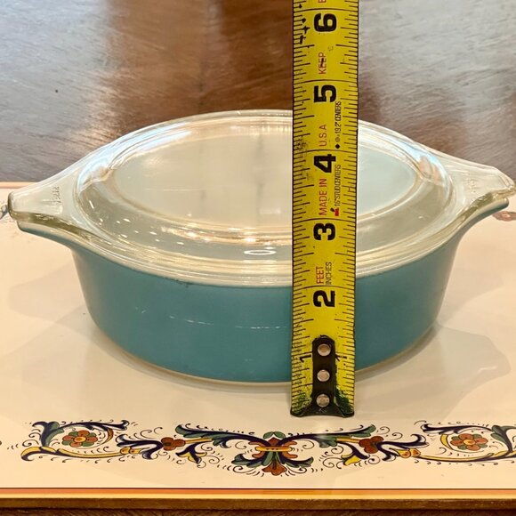 Vintage turquoise Pyrex #471 Cinderella Round Casserole Dish with Lid 470-C - Picture 3 of 6